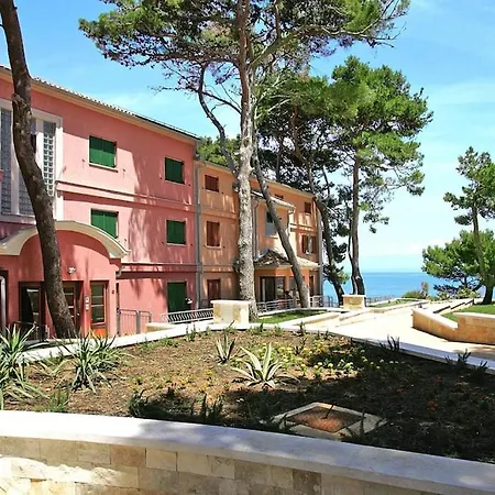 Punta, * Veli Lošinj