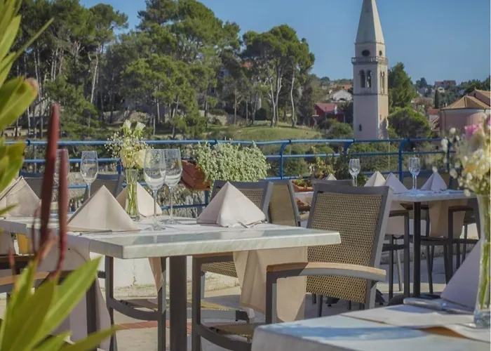 Apartment In By The Sea Veli Losinj